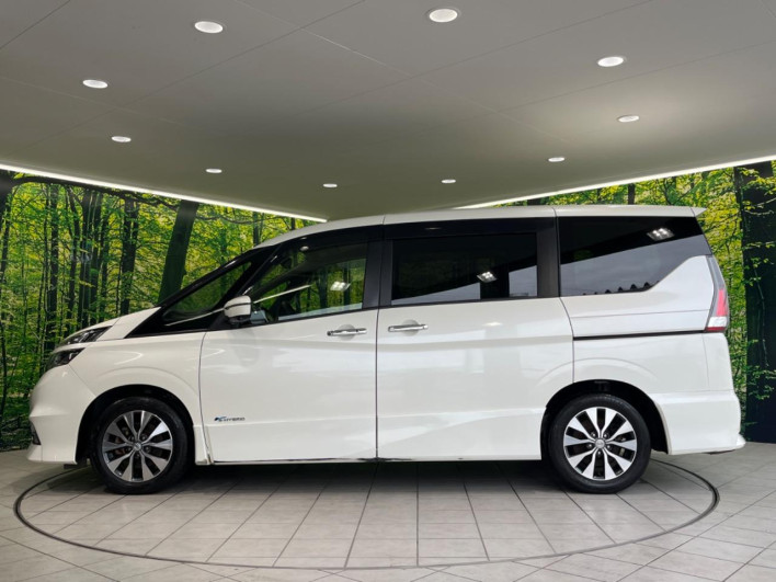 2017 Nissan Serena DAA-GFC27 (UW-69f066b93d756)[14]