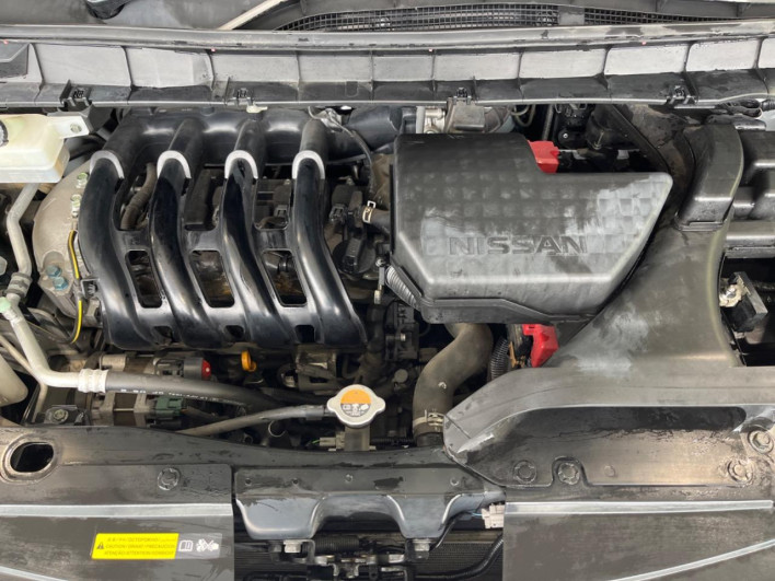 2017 Nissan Serena DAA-GFC27 (UW-69f066b93d756)[4]