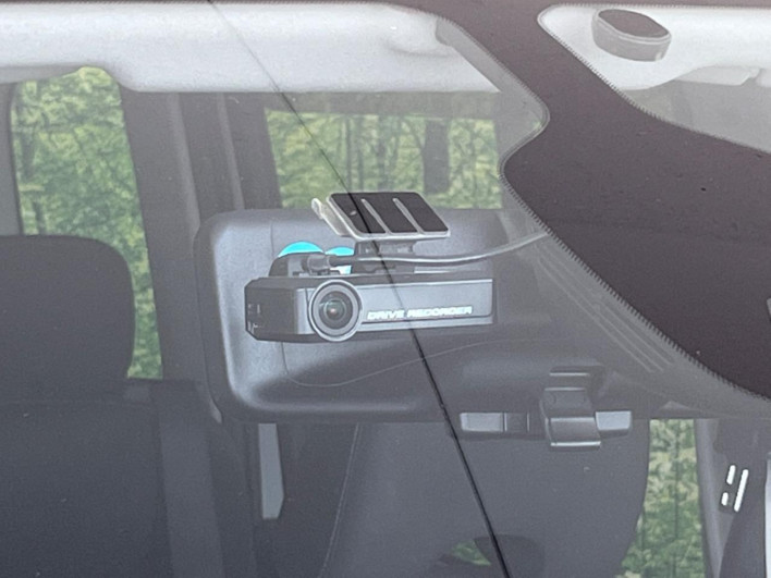 2017 Nissan Serena DAA-GFC27 (UW-69f066b93d756)[6]