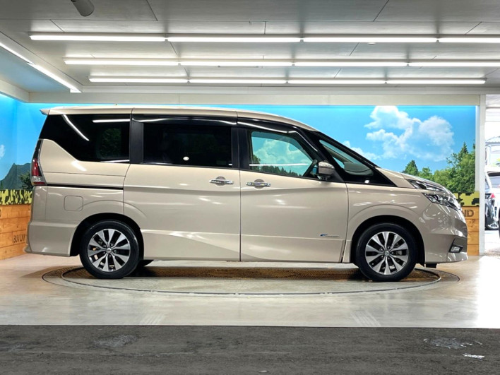 2018 Nissan Serena DAA-GFC27 (UW-69f066ba19cc5)[27]
