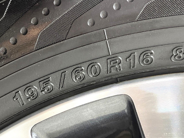 2018 Nissan Serena DAA-GFC27 (UW-69f066ba19cc5)[20]