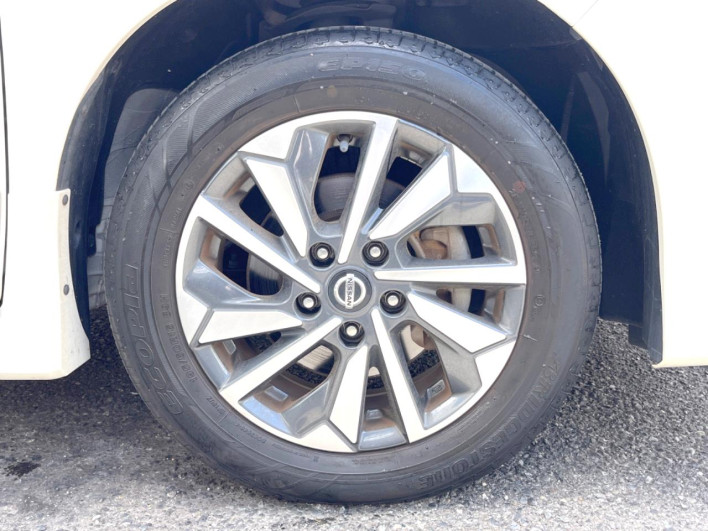 2020 Nissan Serena DAA-GFC27 (UW-69f066bb3340c)[27]