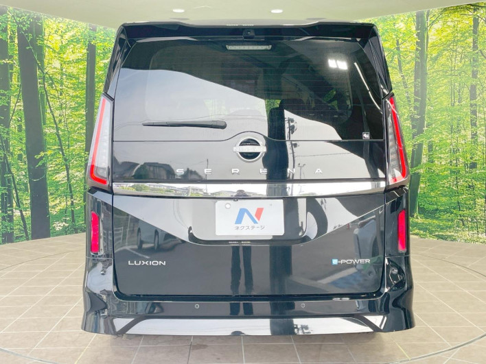 2023 Nissan Serena 6AA-GFC28 (UW-69f066bc6538f)[17]