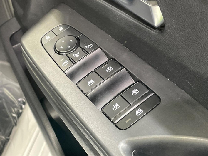 2023 Nissan Serena 6AA-GFC28 (UW-69f066bcd229c)[22]