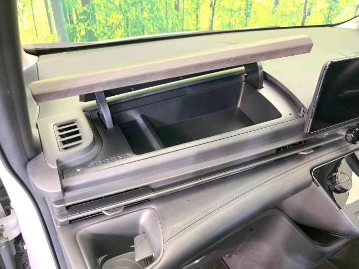 2024 Nissan Serena 6AA-GFC28 (UW-69f066bf538a4)[12]