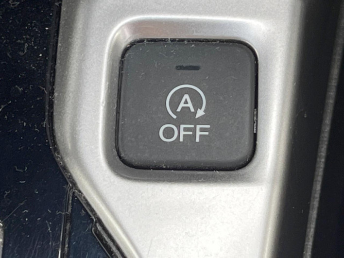 2013 Honda Fit DBA-GK3 (UW-69f066c0dfe49)[24]