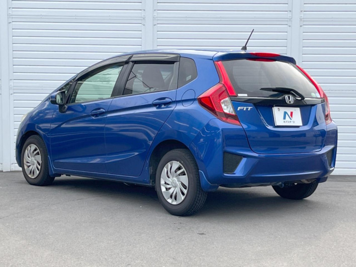 2013 Honda Fit DBA-GK3 (UW-69f066c0dfe49)[27]