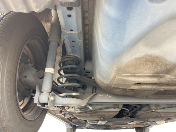 2013 Honda Fit DBA-GK3 (UW-69f066c0dfe49)[6]