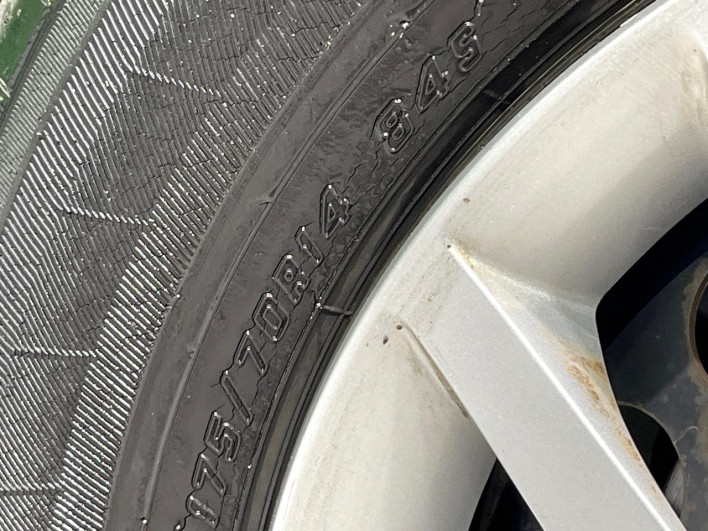 2015 Honda Fit DBA-GK3 (UW-69f066c11c114)[25]