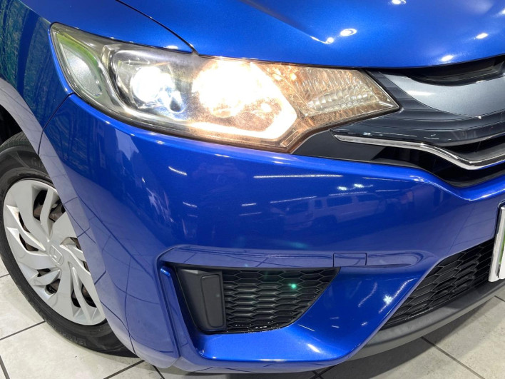 2015 Honda Fit DBA-GK3 (UW-69f066c11c114)[22]