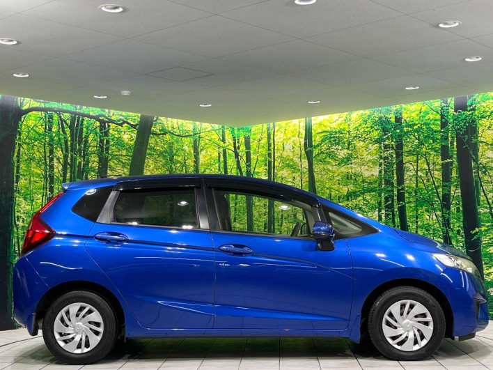 2015 Honda Fit DBA-GK3 (UW-69f066c11c114)[18]