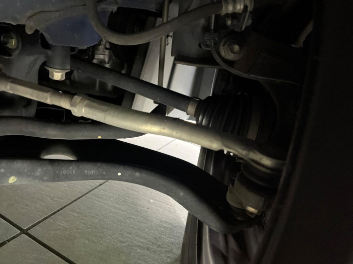 2015 Honda Fit DBA-GK3 (UW-69f066c11c114)[27]