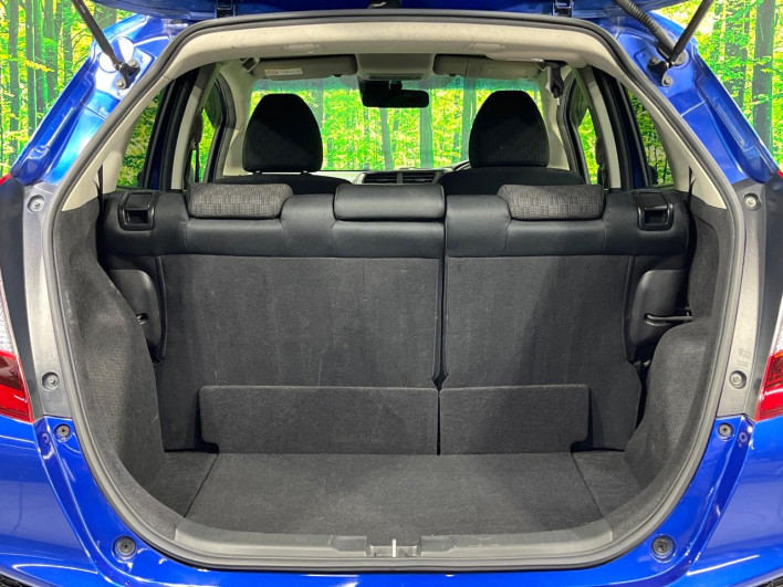 2015 Honda Fit DBA-GK3 (UW-69f066c11c114)[12]