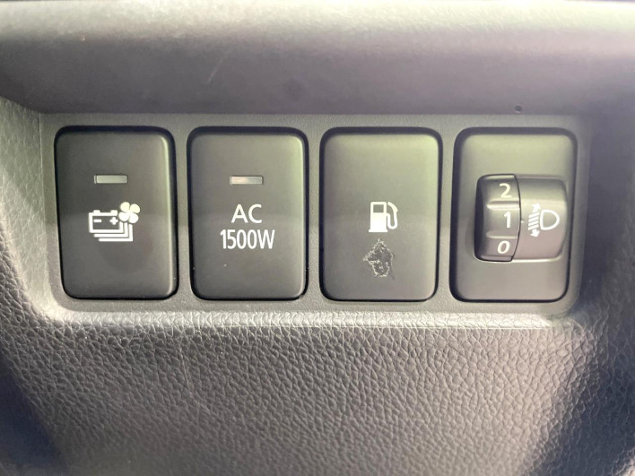 2022 Mitsubishi Eclipse Cross PHEV 5LA-GL3W (UW-69f066c1ef1cf)[17]