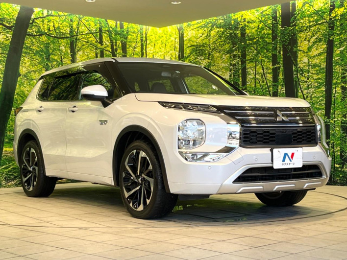 2022 Mitsubishi OUTLANDER PHEV 5LA-GN0W (UW-69f066c2bc4af)[12]