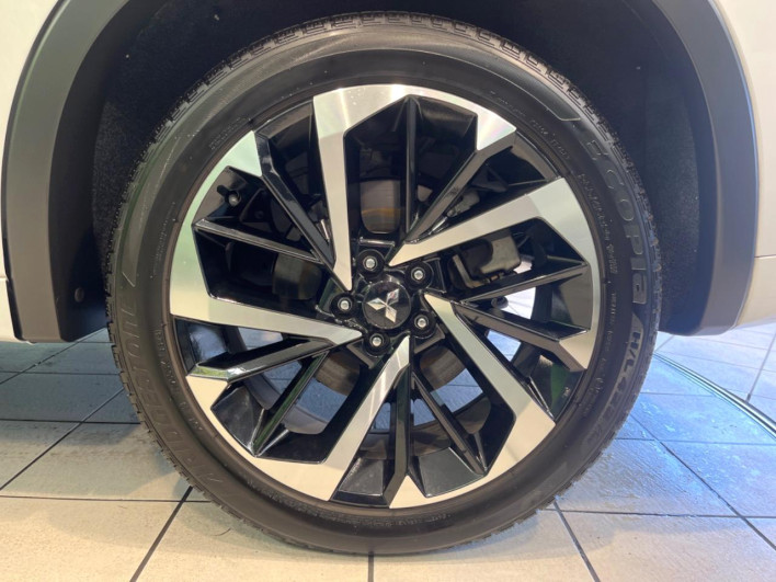 2022 Mitsubishi OUTLANDER PHEV 5LA-GN0W (UW-69f066c2bc4af)[20]