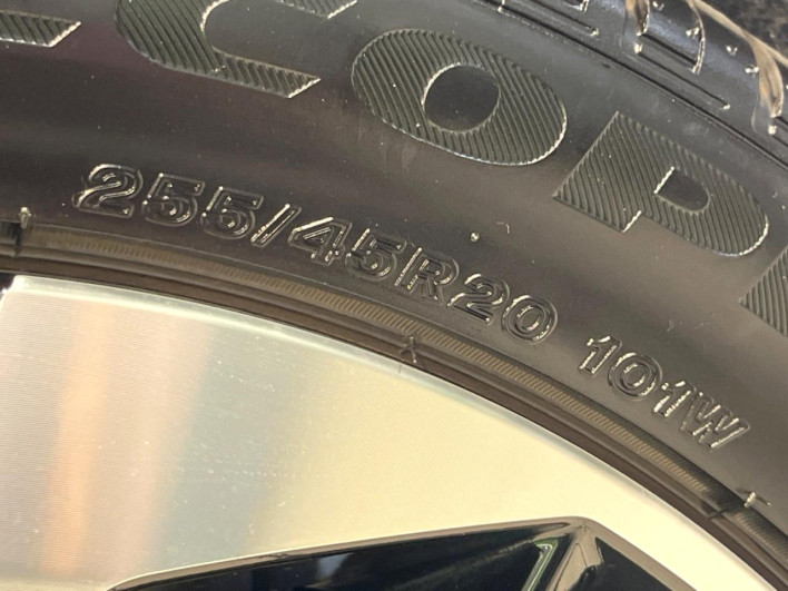 2022 Mitsubishi OUTLANDER PHEV 5LA-GN0W (UW-69f066c2bc4af)[21]