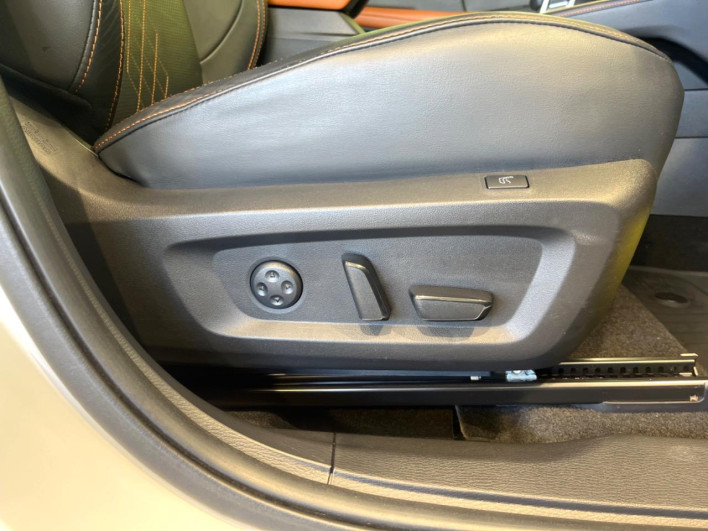 2022 Mitsubishi OUTLANDER PHEV 5LA-GN0W (UW-69f066c2bc4af)[28]