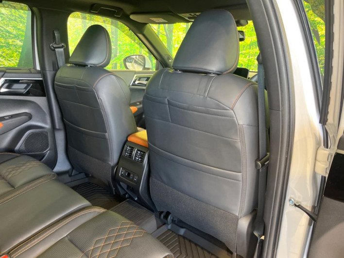 2022 Mitsubishi OUTLANDER PHEV 5LA-GN0W (UW-69f066c2bc4af)[26]