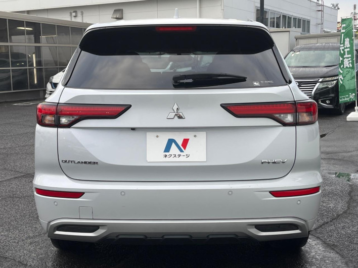 2023 Mitsubishi OUTLANDER PHEV 5LA-GN0W (UW-69f066c2ca431)[22]