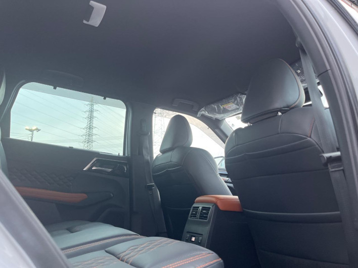 2023 Mitsubishi OUTLANDER PHEV 5LA-GN0W (UW-69f066c2ca431)[20]