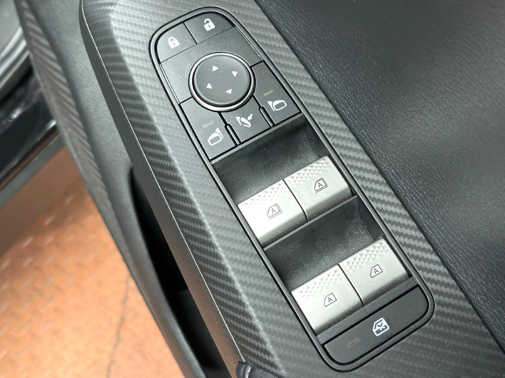 2023 Mitsubishi OUTLANDER PHEV 5LA-GN0W (UW-69f066c333f6e)[23]