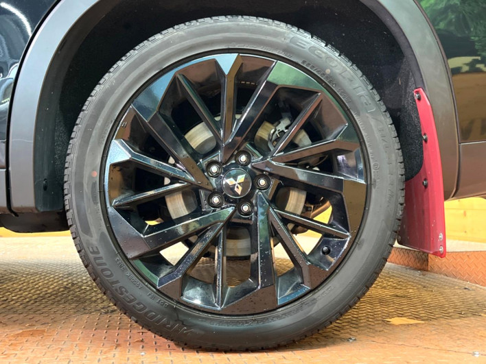 2023 Mitsubishi OUTLANDER PHEV 5LA-GN0W (UW-69f066c333f6e)[19]