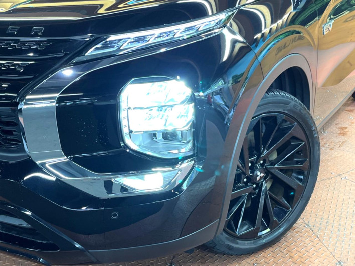 2023 Mitsubishi OUTLANDER PHEV 5LA-GN0W (UW-69f066c333f6e)[16]