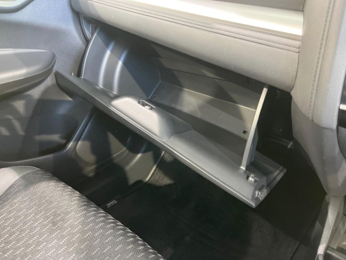 2014 Honda Fit Hybrid DAA-GP5 (UW-69f066c398a91)[29]