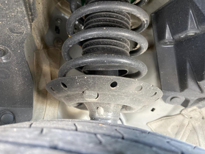 2014 Honda Fit Hybrid DAA-GP5 (UW-69f066c398a91)[11]