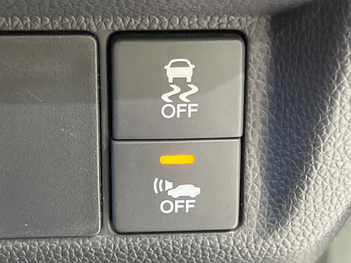 2014 Honda Fit Hybrid DAA-GP5 (UW-69f066c398a91)[17]