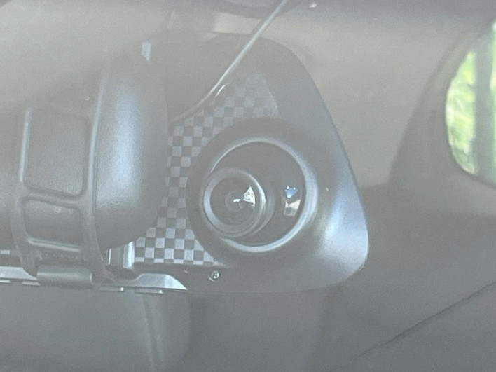 2014 Honda Fit Hybrid DAA-GP5 (UW-69f066c398a91)[6]