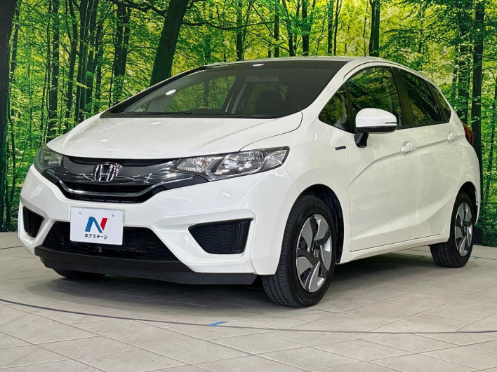2015 Honda Fit Hybrid DAA-GP5 (UW-69f066c4a9d42)[13]