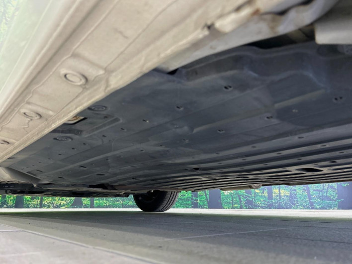 2015 Honda Fit Hybrid DAA-GP5 (UW-69f066c4a9d42)[25]