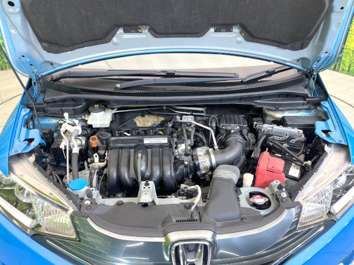 2014 Honda Fit Hybrid DAA-GP5 (UW-69f066c4dd764)[4]