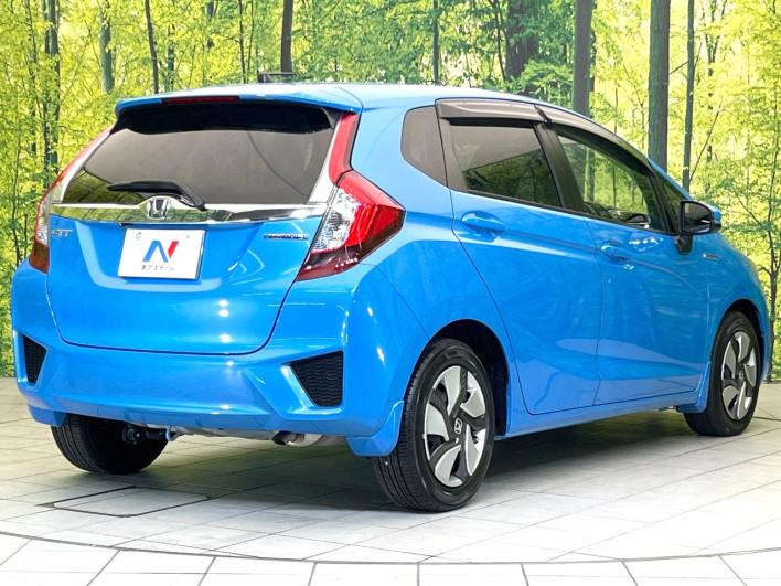 2014 Honda Fit Hybrid DAA-GP5 (UW-69f066c4dd764)[23]