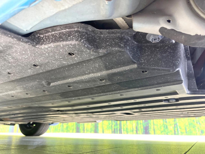 2014 Honda Fit Hybrid DAA-GP5 (UW-69f066c4dd764)[28]