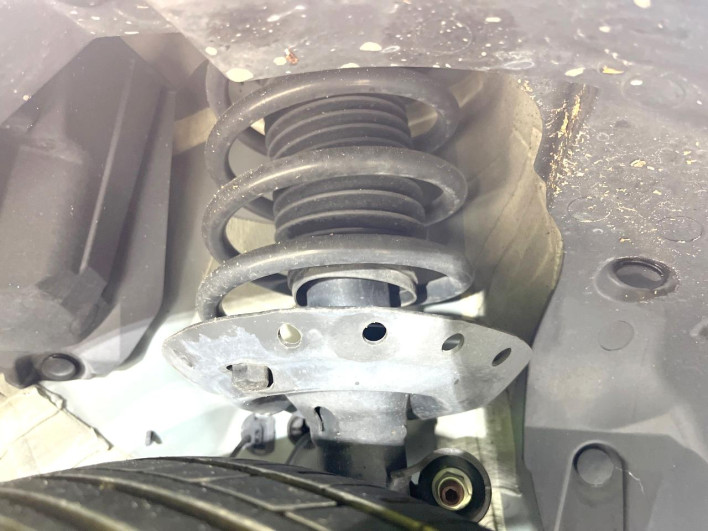 2014 Honda Fit Hybrid DAA-GP5 (UW-69f066c4dd764)[7]