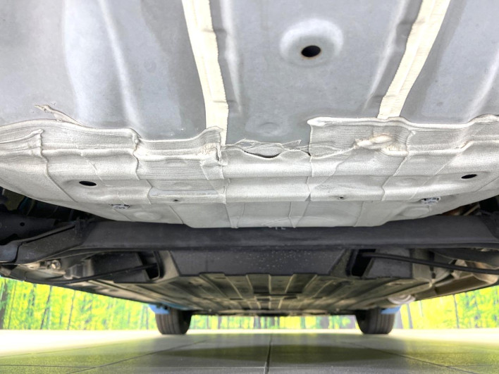 2014 Honda Fit Hybrid DAA-GP5 (UW-69f066c4dd764)[25]