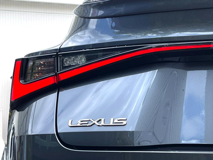 2021 Lexus IS 3BA-GSE31 (UW-69f066c7b12c9)[23]