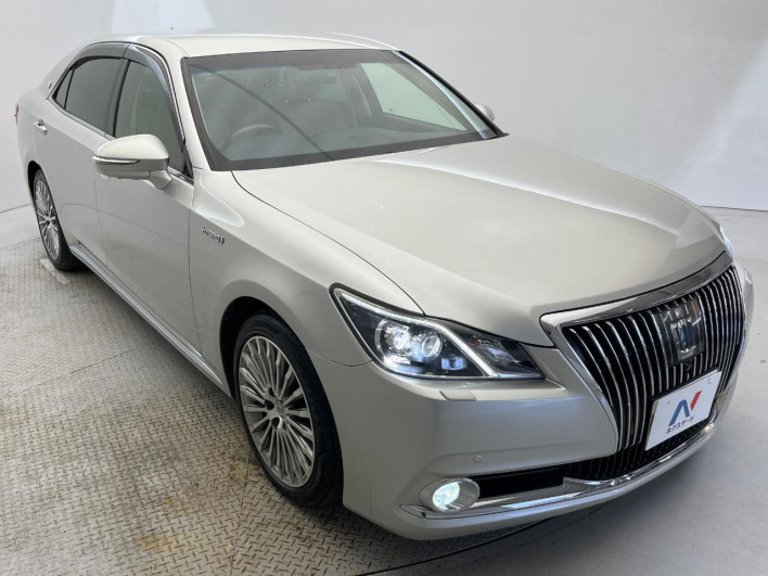 2014 Toyota Crown Majesta DAA-GWS214 (UW-69f066ceab1ba)[11]
