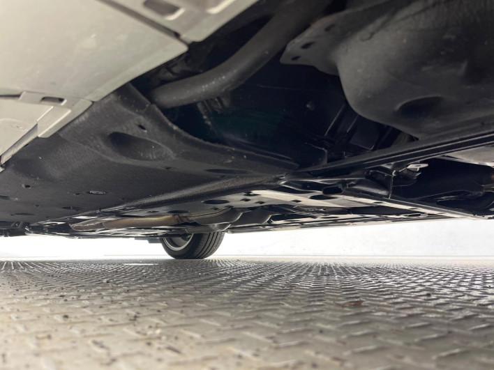 2014 Toyota Crown Majesta DAA-GWS214 (UW-69f066ceab1ba)[27]