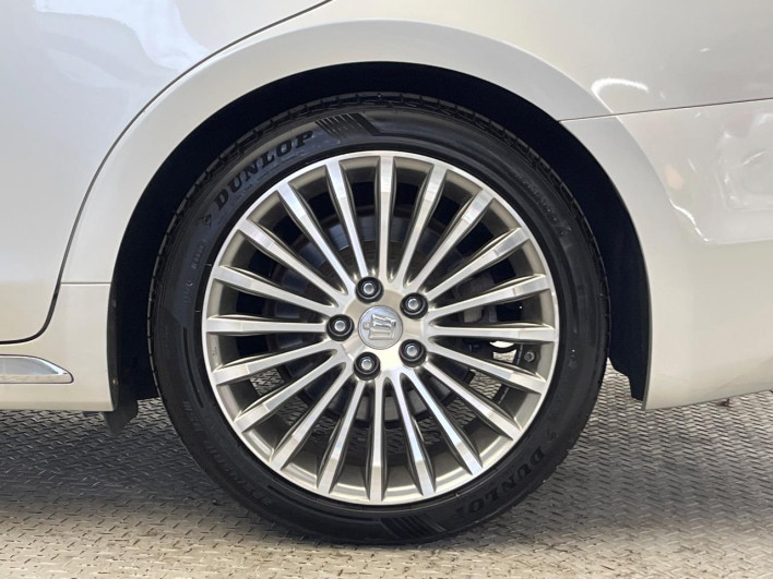 2014 Toyota Crown Majesta DAA-GWS214 (UW-69f066ceab1ba)[29]