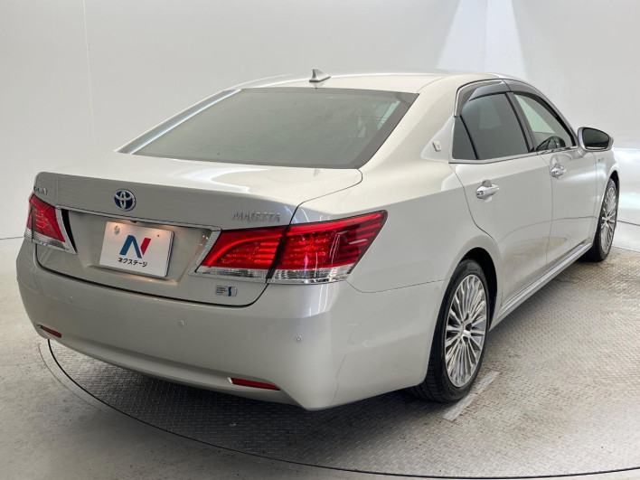 2014 Toyota Crown Majesta DAA-GWS214 (UW-69f066ceab1ba)[15]