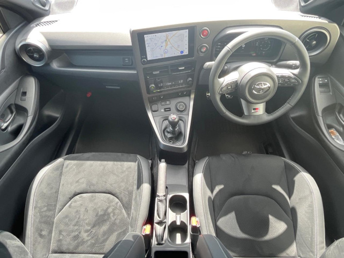 2025 Toyota GR YARIS 4BA-GXPA16 (UW-69f066cf80f2c)[29]