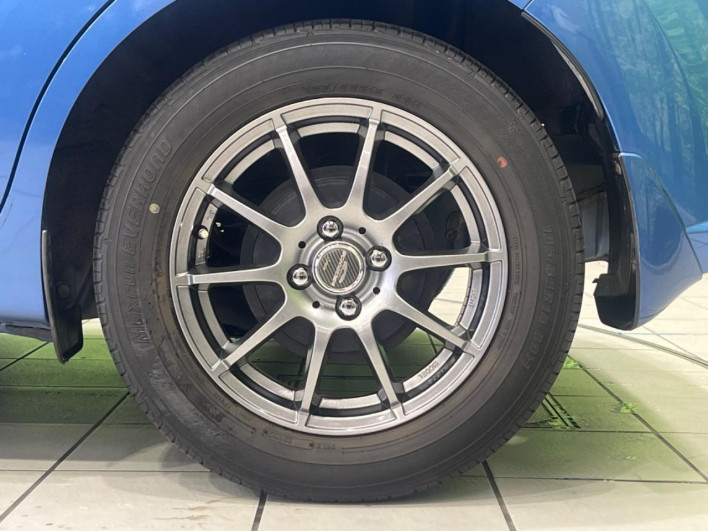 2016 Nissan Note DAA-HE12 (UW-69f066d308226)[13]