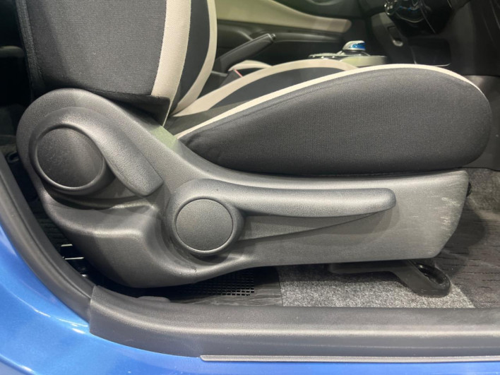 2016 Nissan Note DAA-HE12 (UW-69f066d308226)[28]