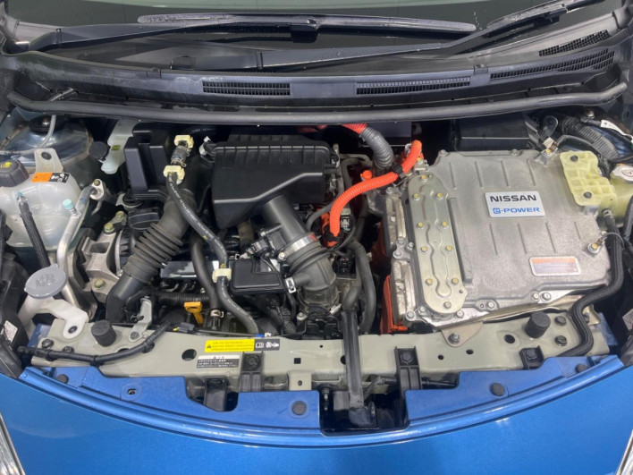 2016 Nissan Note DAA-HE12 (UW-69f066d308226)[6]