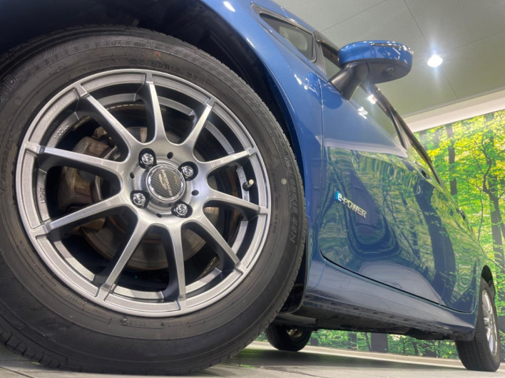 2016 Nissan Note DAA-HE12 (UW-69f066d308226)[14]