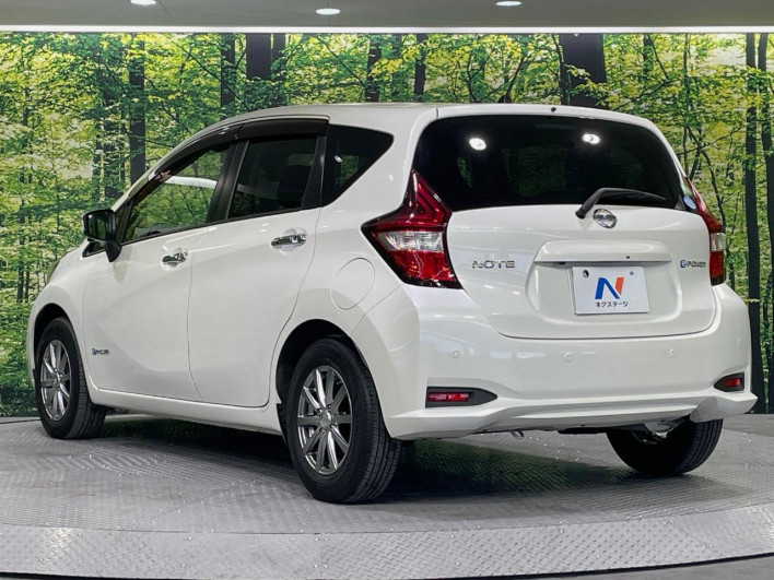 2017 Nissan Note DAA-HE12 (UW-69f066d3614bb)[18]